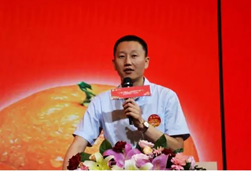 金正大集團營銷總公司副總經理 萬鵬 金正大集團營銷總公司副總經理 萬鵬